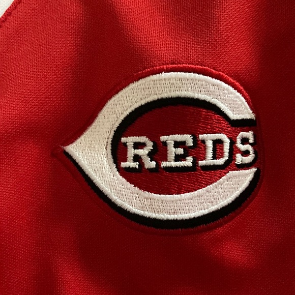 Woman’s Cincinnati Reds 3 Snap Button Shirt - Picture 3 of 5
